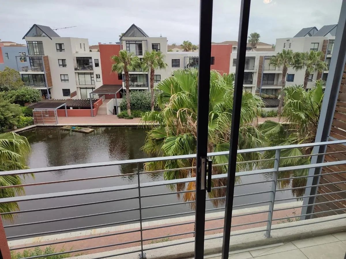 Belina - Quayside Canal View Cape Town