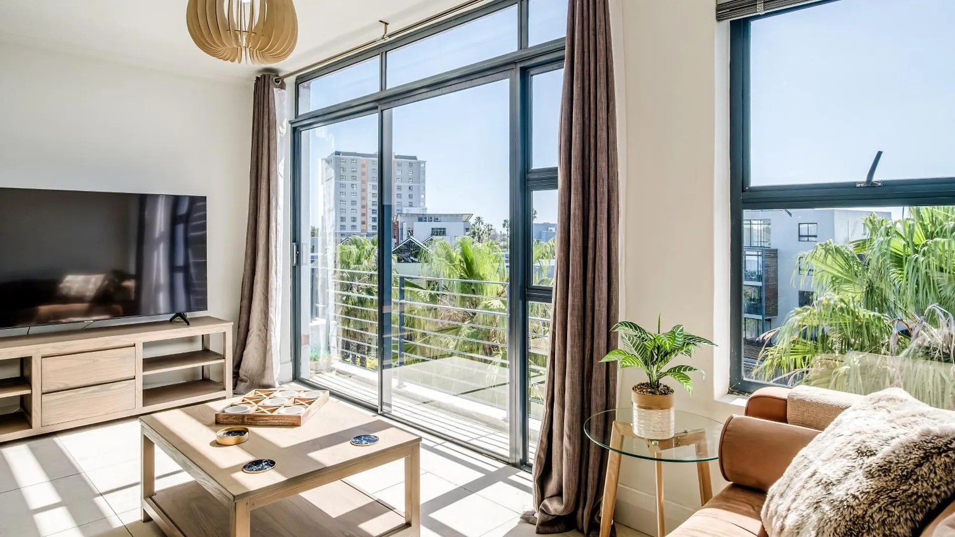 Belina - Quayside Canal View Cape Town Apartment
