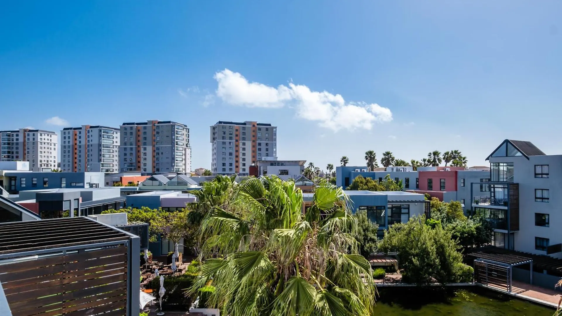 Belina - Quayside Canal View Cape Town Apartment